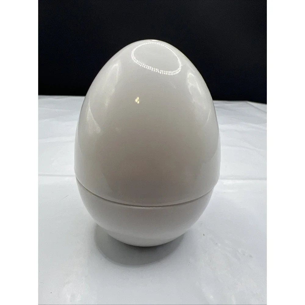 Vintage Avon Stacking Hard Boiled Egg Salt & Pepper Shaker Set Porcelain 1980s